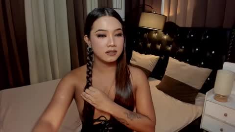 Snapshot of gorgeous_dark_luna chatting on January 14, 5:30 am RIANA online show from January 14, 5:30 am