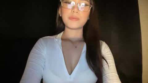 Lyn online show from April 3, 7:39 am