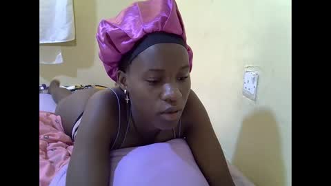 Snapshot of gorgeous_maya1 chatting on March 19, 11:14 am gorgeous_maya1 online show from March 19, 11:14 am