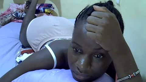 Snapshot of gorgeous_maya1 chatting on June 18, 9:58 am gorgeous_maya1 online show from June 18, 9:58 am