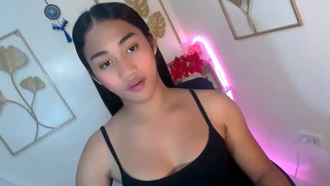 gorgeous_niicole online show from November 4, 7:35 pm