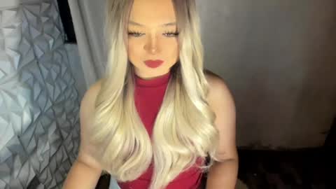 Snapshot of gorgeousamandarose chatting on July 18, 1:32 am Amanda rose online show from July 18, 1:32 am