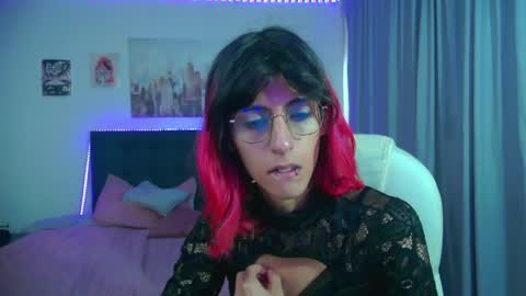 goth_minerva online show from April 3, 1:20 pm