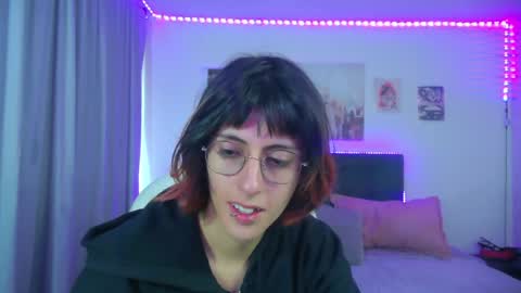 goth_minerva online show from May 15, 1:51 pm