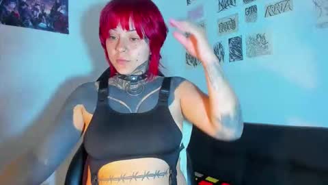 Snapshot of gothic9goddes chatting on February 5, 1:10 am GG online show from February 5, 1:10 am