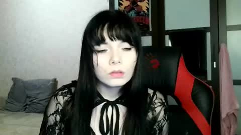 gothickq online show from June 14, 6:10 pm