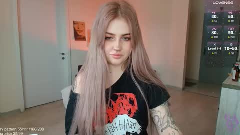 traumfrau Kira angel face devil eyes I SELL A LOT VIDEO IN GALLERY online show from February 12, 12:11 pm
