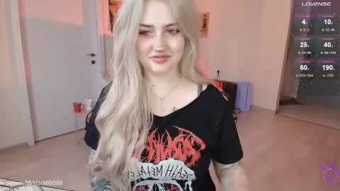 traumfrau Kira angel face devil eyes I SELL A LOT VIDEO IN GALLERY online show from March 27, 11:21 am