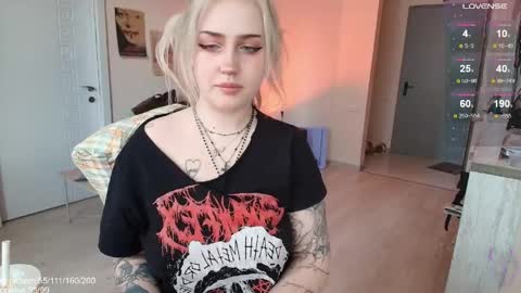 traumfrau Kira angel face devil eyes I SELL A LOT VIDEO IN GALLERY online show from March 29, 12:27 pm