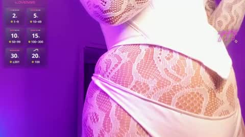 Violet online show from June 17, 2:14 am