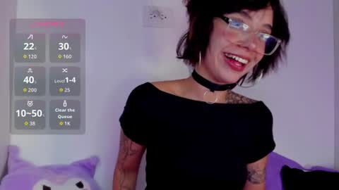 Violet online show from July 9, 1:20 am