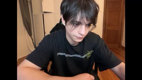 Creamcouple online show from December 22, 5:59 am