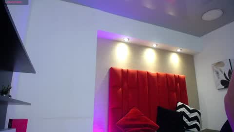 Snapshot of grace_velvet chatting on April 3, 1:09 pm Grace online show from April 3, 1:09 pm