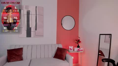 Zuly online show from December 18, 8:15 pm