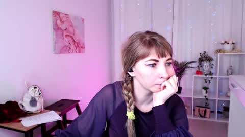 Snapshot of gracelure chatting on January 17, 6:26 am Grace online show from January 17, 6:26 am