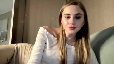 Snapshot of gracetorrezz chatting on October 9, 7:23 pm gracetorrezz online show from October 9, 7:23 pm