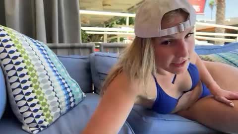 Gracie Mae online show from April 20, 9:05 pm