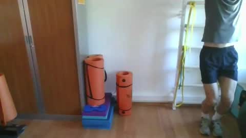 grandbi online show from April 9, 9:36 am