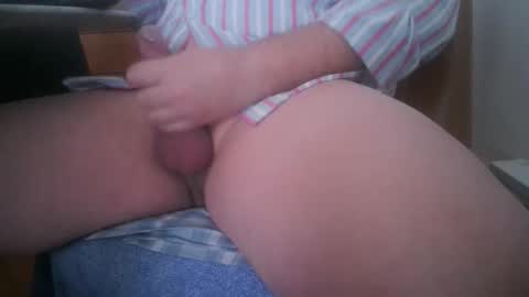 Snapshot of grandemaduro chatting on April 7, 8:48 am grandemaduro online show from April 7, 8:48 am