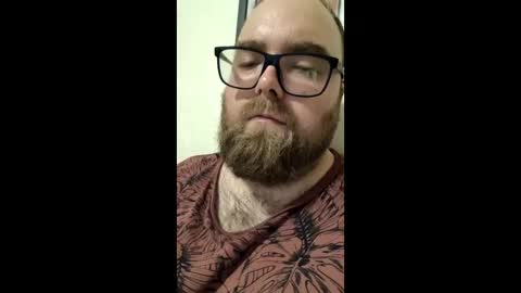 Snapshot of grandoesmokio chatting on April 12, 11:43 pm grandoesmokio online show from April 12, 11:43 pm