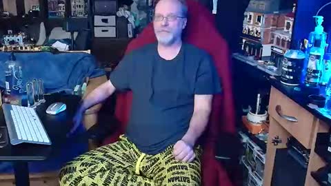 Christopher online show from March 3, 1:23 am