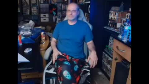 Christopher online show from April 11, 1:21 am