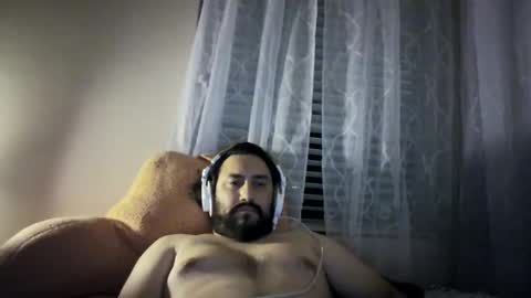 Snapshot of grateful00 chatting on March 2, 9:05 am grateful00 online show from March 2, 9:05 am