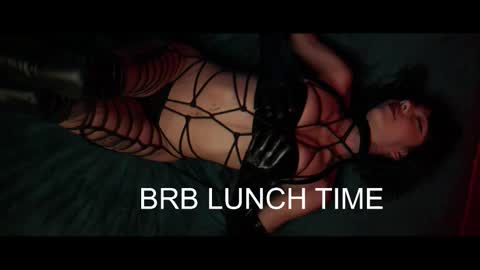 grayce blossoms24 online show from February 26, 11:15 pm