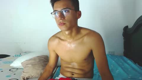 Snapshot of great_sexy_couple chatting on November 8, 11:47 pm great_sexy_couple online show from November 8, 11:47 pm