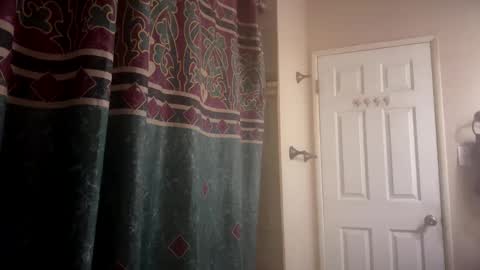 Snapshot of greatest166 chatting on January 7, 5:22 am mike Stienburg online show from January 7, 5:22 am