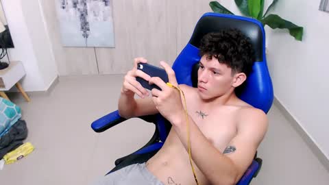 grecia_millercol online show from January 5, 8:11 am