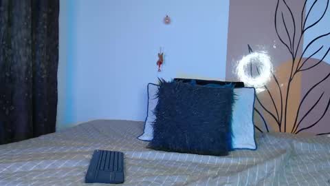 Snapshot of grecia_rouse chatting on December 6, 10:49 am  GRECIA  online show from December 6, 10:49 am