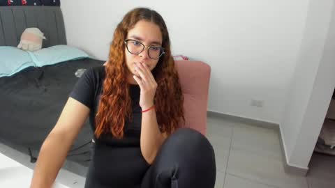 Snapshot of greciaruiz chatting on October 13, 11:49 pm GreciaRuiz online show from October 13, 11:49 pm