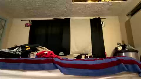 Snapshot of greekgod39 chatting on October 18, 12:13 am greekgod39 online show from October 18, 12:13 am