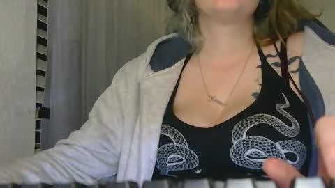 Snapshot of greektragedy69 chatting on June 8, 1:09 am GreekTragedy online show from June 8, 1:09 am