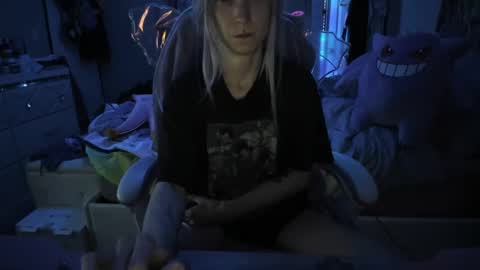 GreenEyedLovexo online show from March 4, 5:42 am