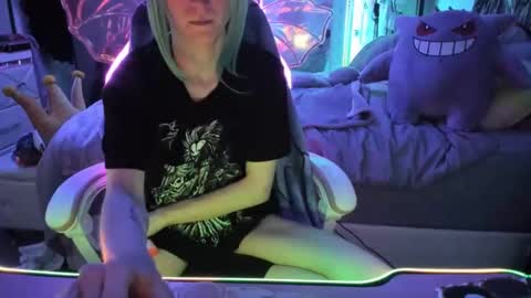 GreenEyedLovexo online show from November 2, 5:10 am