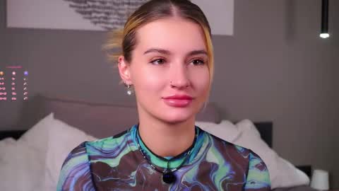 Kelly online show from November 12, 1:55 pm