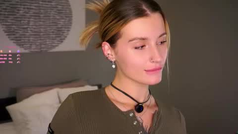 Kelly online show from November 25, 1:11 pm