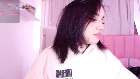   online show from January 20, 7:04 pm