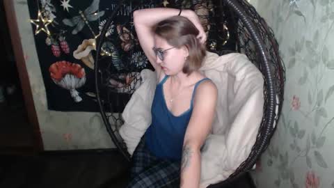 Lina online show from October 2, 12:12 pm