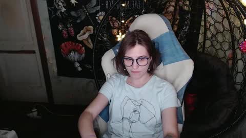 Lina online show from April 8, 11:54 am