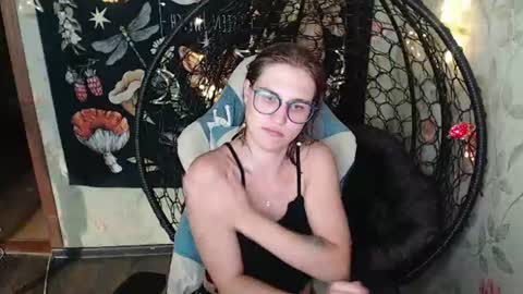 Lina online show from July 26, 1:07 pm