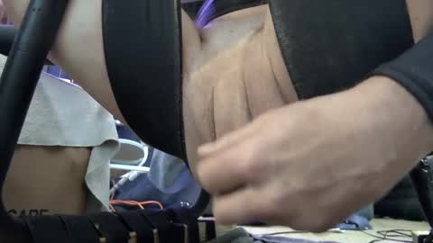 Snapshot of gregbball1 chatting on December 12, 2:15 am electrogee1 online show from December 12, 2:15 am