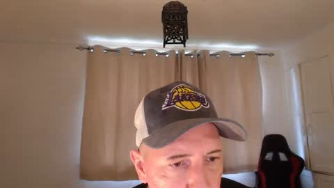 Snapshot of gregglow chatting on June 21, 5:26 pm gregglow online show from June 21, 5:26 pm