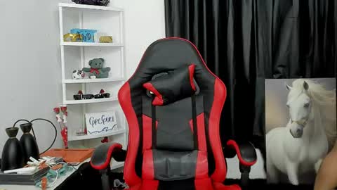 Snapshot of gregoriiandmax chatting on June 26, 2:43 pm Gregori online show from June 26, 2:43 pm