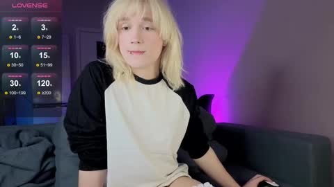 Greg-independent model online show from October 26, 8:37 pm