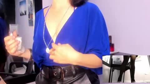 Snapshot of greta_borbon chatting on July 24, 11:30 am Greta online show from July 24, 11:30 am