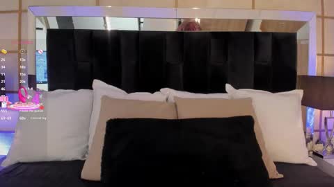 Greta Velvet  online show from October 26, 2:12 pm