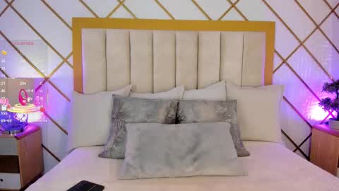 Greta Velvet  online show from November 15, 8:05 pm